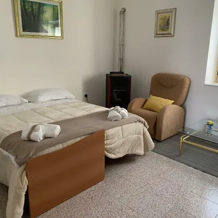 Fra Il Mare E La Sila *